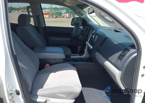 2012 Toyota Tundra Grade 5.7L V8 z USA, uszkodzony, nr VIN 5TFUW5F19CX258672